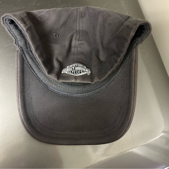 Official Harley Davidson Baseball Cap with cool HD logo embroidered on the hat - Picture 9 of 14